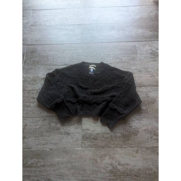 Anthropologie Scalloped Trim Cropped Sweater - Picture 1 of 6